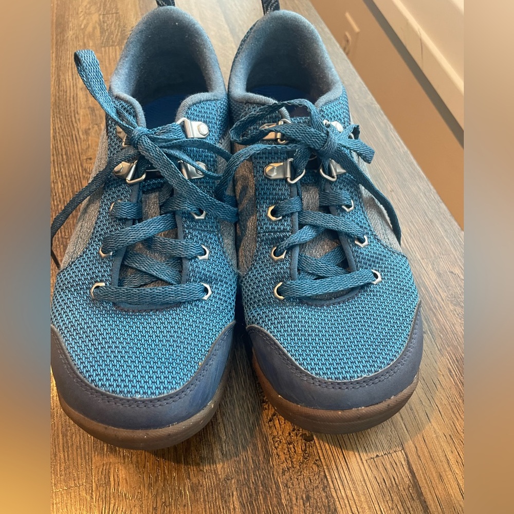 Chaco Blue Kanarra Low Hiking Walking Shoes Sneaker  - Size 8.5